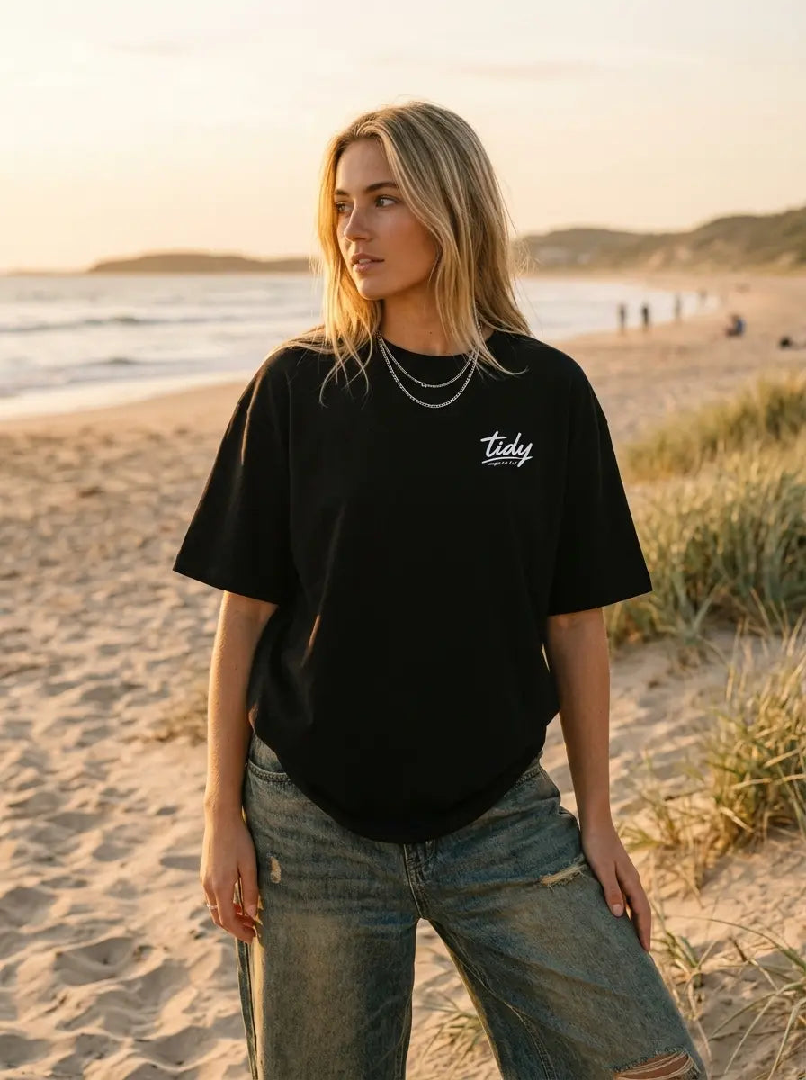 Oversized Tee White Logo lifestyle female