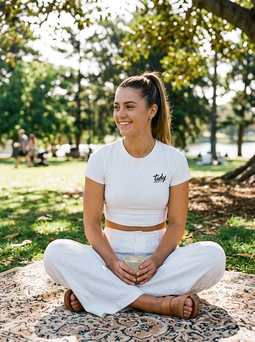Crop Top Black Logo - Hyde Park Perth
